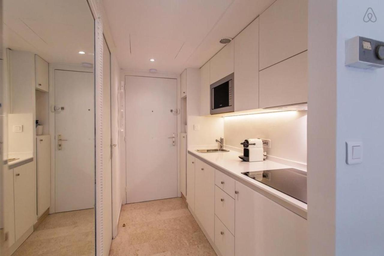 Apartment Centre Promenade With Terrace Next To The Sea In The Pedestrian Area *